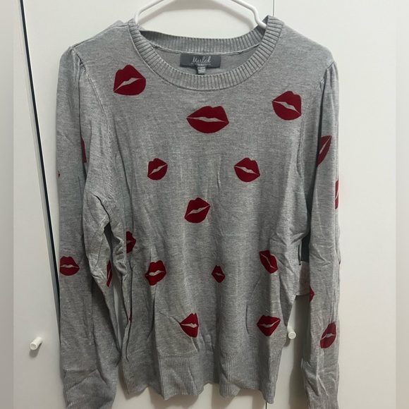 Lip sweater - Picture 1 of 2